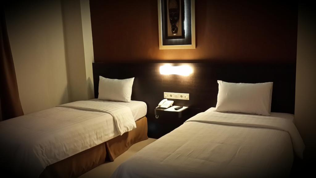 The Waigo Hotel Соронг Екстериор снимка